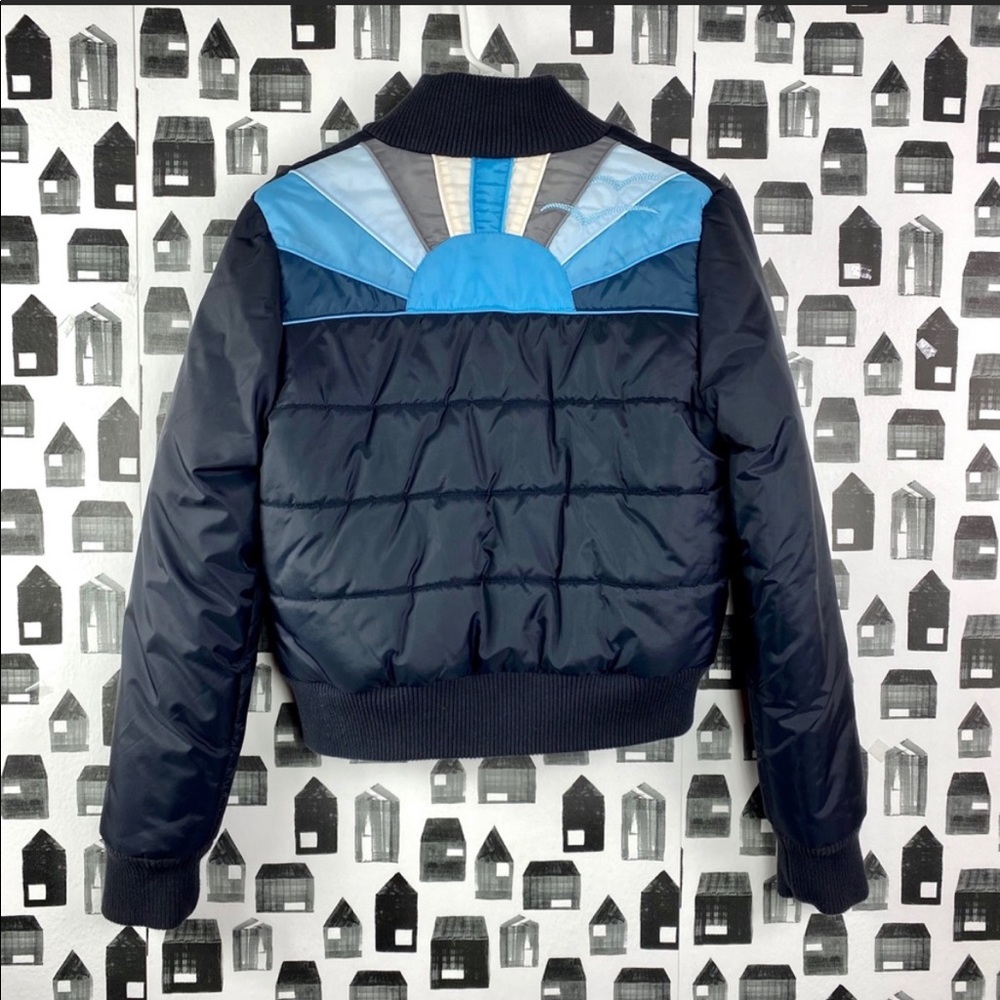 Looking for this Roxy vintage puffer jacket!
